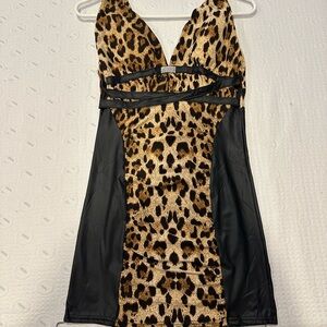 Sexy leopard dress size XS worn once